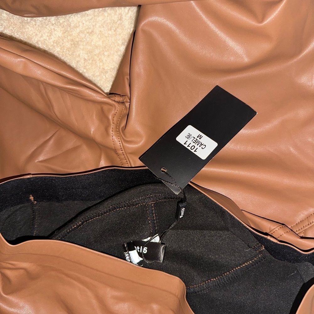 VENTI6 Faux Leather Pants - Picture 4 of 15